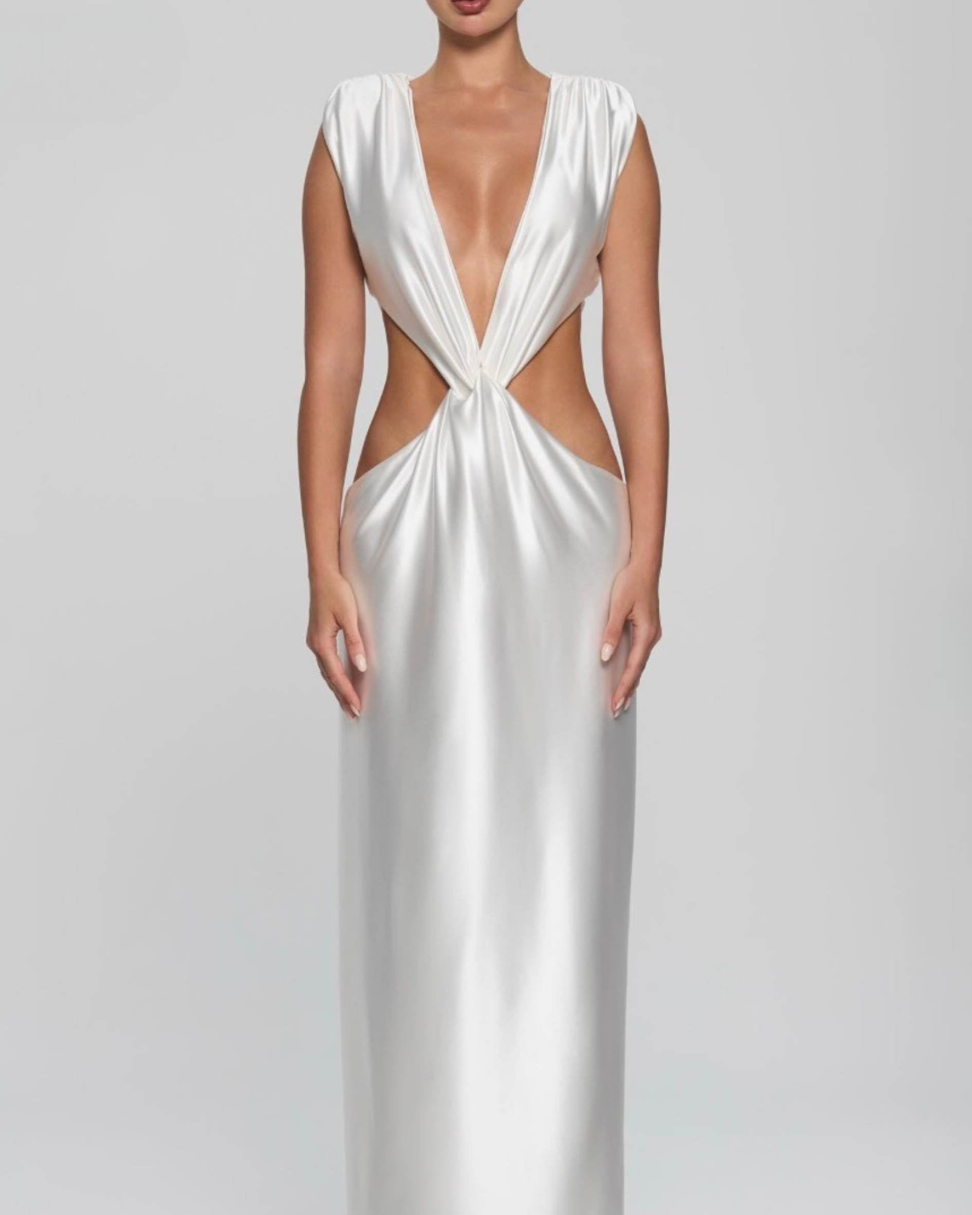 VIXEN MAXI DRESS  | (RRP: $251)